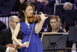 Ennakkosuosikki Christel Lee voitti Sibelius-viulukilpailun 2015.