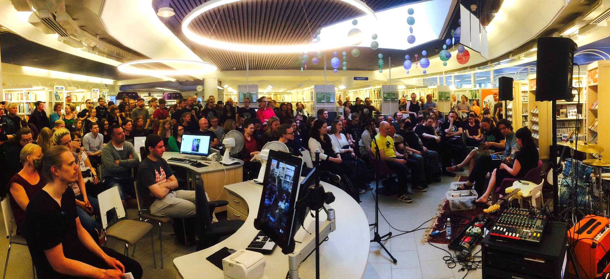 Tapahtumatunnelmaa Metsossa.