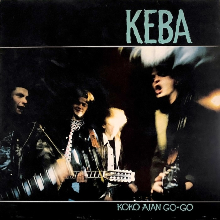 Ari Väntänen ja Levyhyllyt • Keba – suomirockin poikaressujen nousu, tuho ja paluu • Keba [1985] • Koko ajan go-go [1987] • Kuva: Keba – Koko ajan go-go [Kräk! / Finnlevy 1987]. Kannen valokuva: Jouko Lehtola