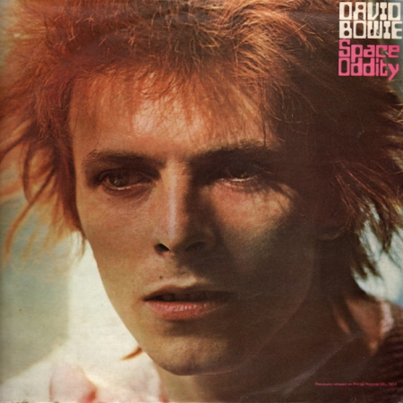 Matti Pajuniemi ja Levyhyllyt • David Bowie – lähtölaskenta tähtiin • Space Oddity [1969 • 1972] • Kuva: David Bowie – Space Oddity [RCA 1972]