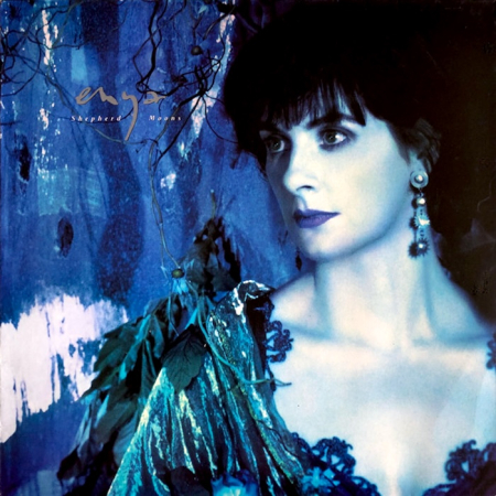 Matti Pajuniemi ja Levyhyllyt • Enya – kelttiläistä keijupölyä • Vuodet 1980–2025 • Kuva: Enya – Shepherd Moons [WEA 1991] • Kannen valokuva: David Scheinmann
