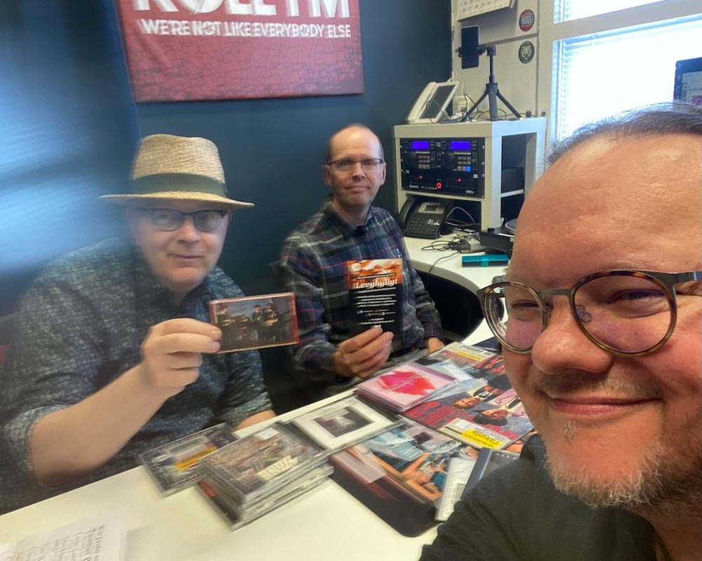 Kirjasto soikoon! 21.5.2025.