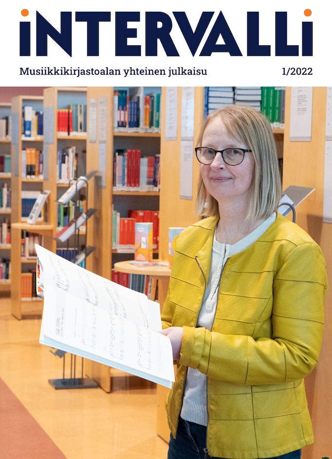 Intervalli 1/2022. Kansikuvassa: Pauliina Isomäki. Kuva: Sanni Koskimies-Chiba