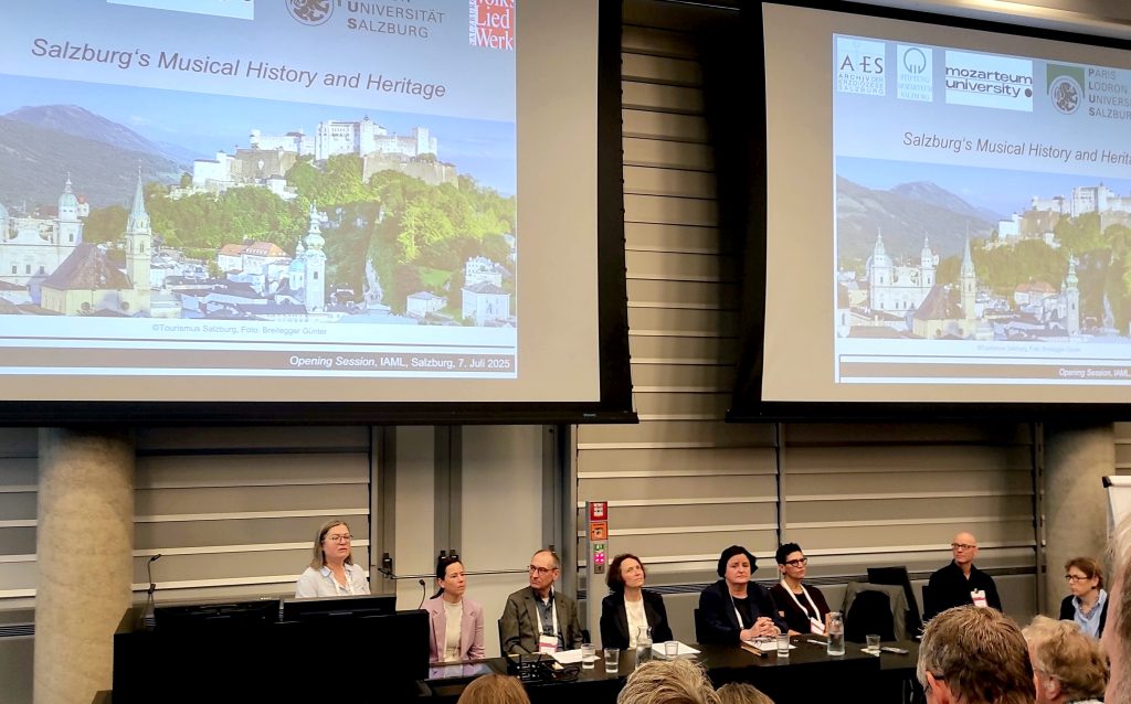 Kongressin aloitussession esitys Salzburgin musiikillisesta historiasta. Kuva: Ilona Heinonen