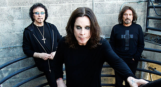 Black Sabbath teki albumin 13 triona Tony Iommi, Ozzy Osbourne ja Geezer Butler.