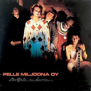 Pelle Miljoona Oy: Moottoritie on kuuma (Johanna 1980). Kannen valokuva: Riipinen