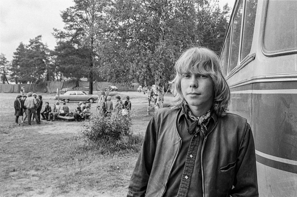 J. Karjalainen Jyväskylän Tuomiorockissa vuonna 1982 • Kuva: Pekka Helin • Keski-Suomen museo • Finna.fi
