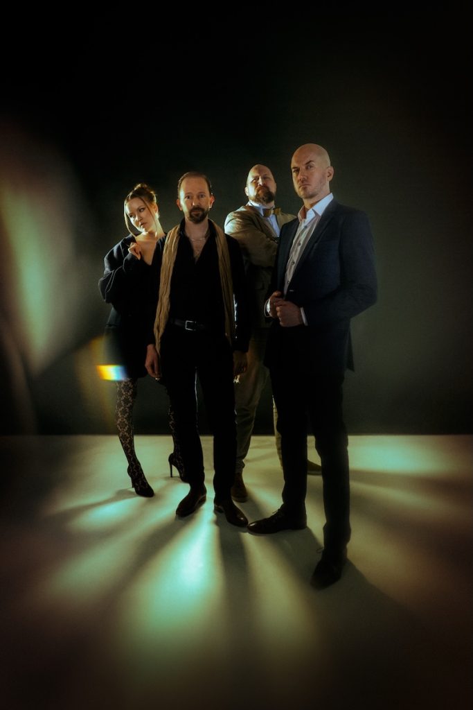 Fanni "F" Sjöholm, Valtteri Laurell Pöyhönen, Karri "Paleface" Miettinen ja Tommy Lindgren. Julkinen Sana 2026. Kuva: Ira Aaltonen