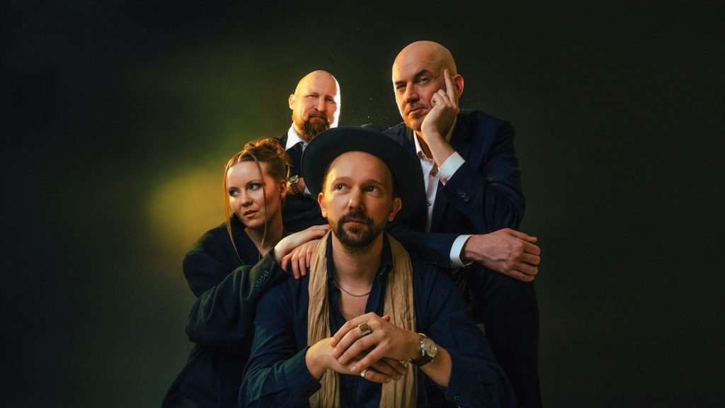 Valtteri Laurell Pöyhönen, Fanni "F" Sjöholm, Karri "Paleface" Miettinen ja Tommy Lindgren. Julkinen Sana 2026. Kuva: Ira Aaltonen